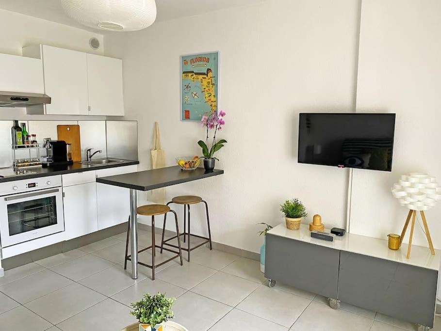 Appartement Joli Studio A 6 Min A Pied De La Plage à Sanary-sur-Mer Extérieur photo